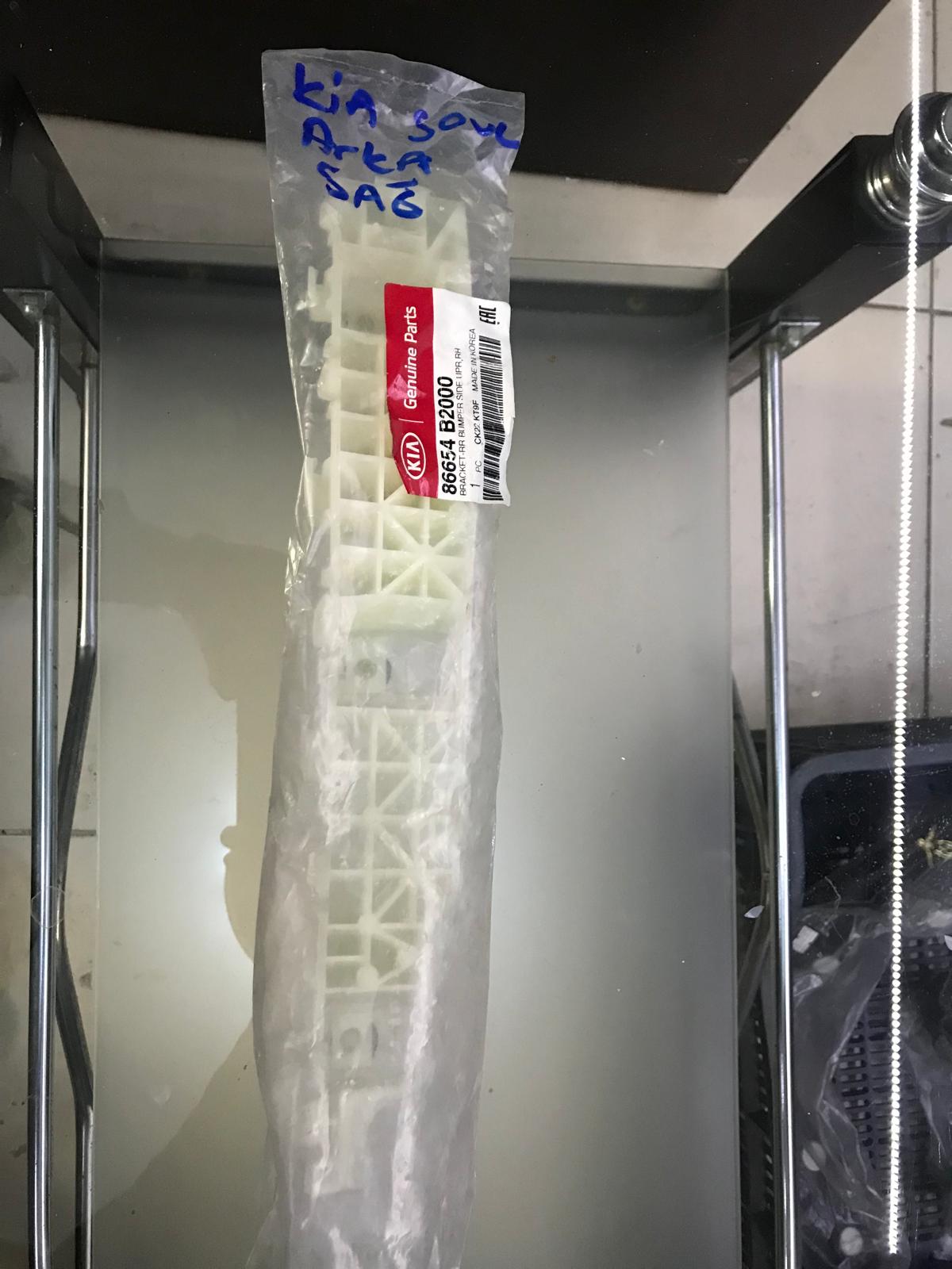 Kia Soul Arka Tampon Sağ Braketi